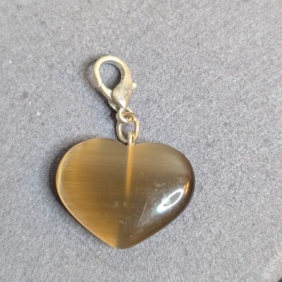 Vintage Brown Cats Eye Glass Heart Charm - Picture 1 of 3
